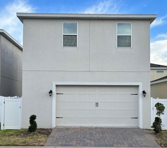 Building Photo - 16036 Micelli Dr Unit Apartment with Garage