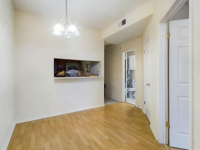 Photo - 3001 Cedar St Unit 209