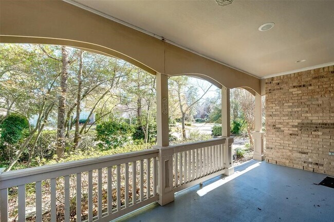 Photo - 34 N Longsford Cir