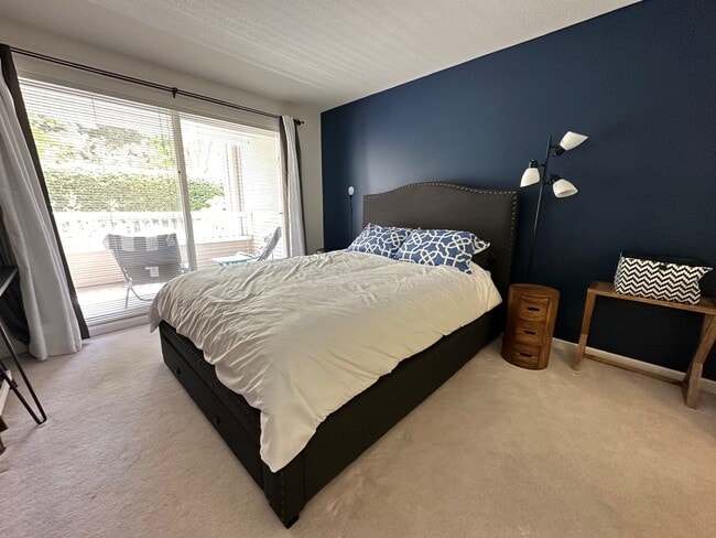 Photo - 5650 Edgewater Ln