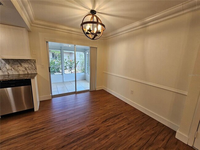 Photo - 659 N Jefferson Ave