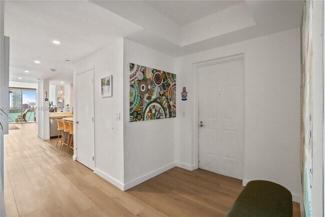 3330 NE 190th St Unit 1010