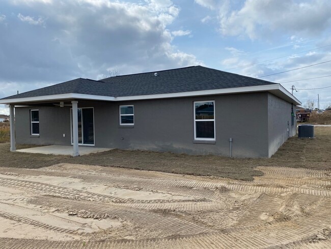Photo - 3/2/2 Silver Spring Shores **AVAILABLE SOON***