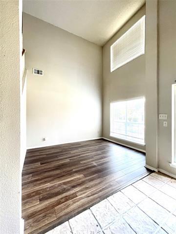 Photo - 7728 Parkwood Plaza Dr