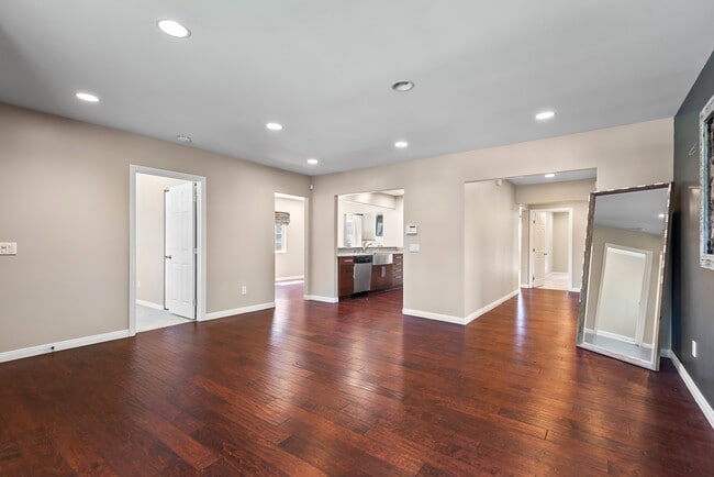 Photo - 18005 Bullock St