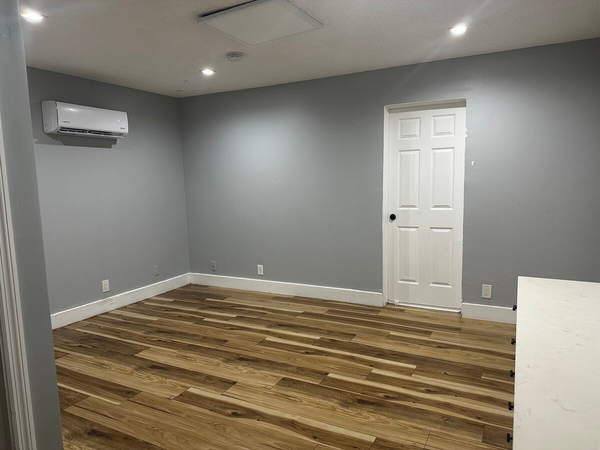 Photo - 804 Middle St Unit 804