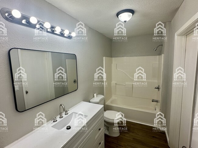 Photo - 708 Grayson St