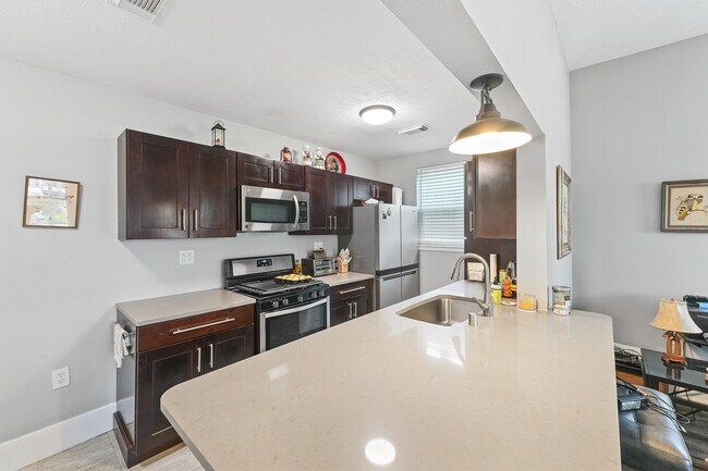 Photo - 4912 Avenue R