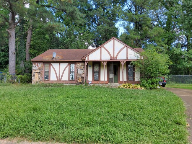 Building Photo - 3907 Lowin Cove Rental