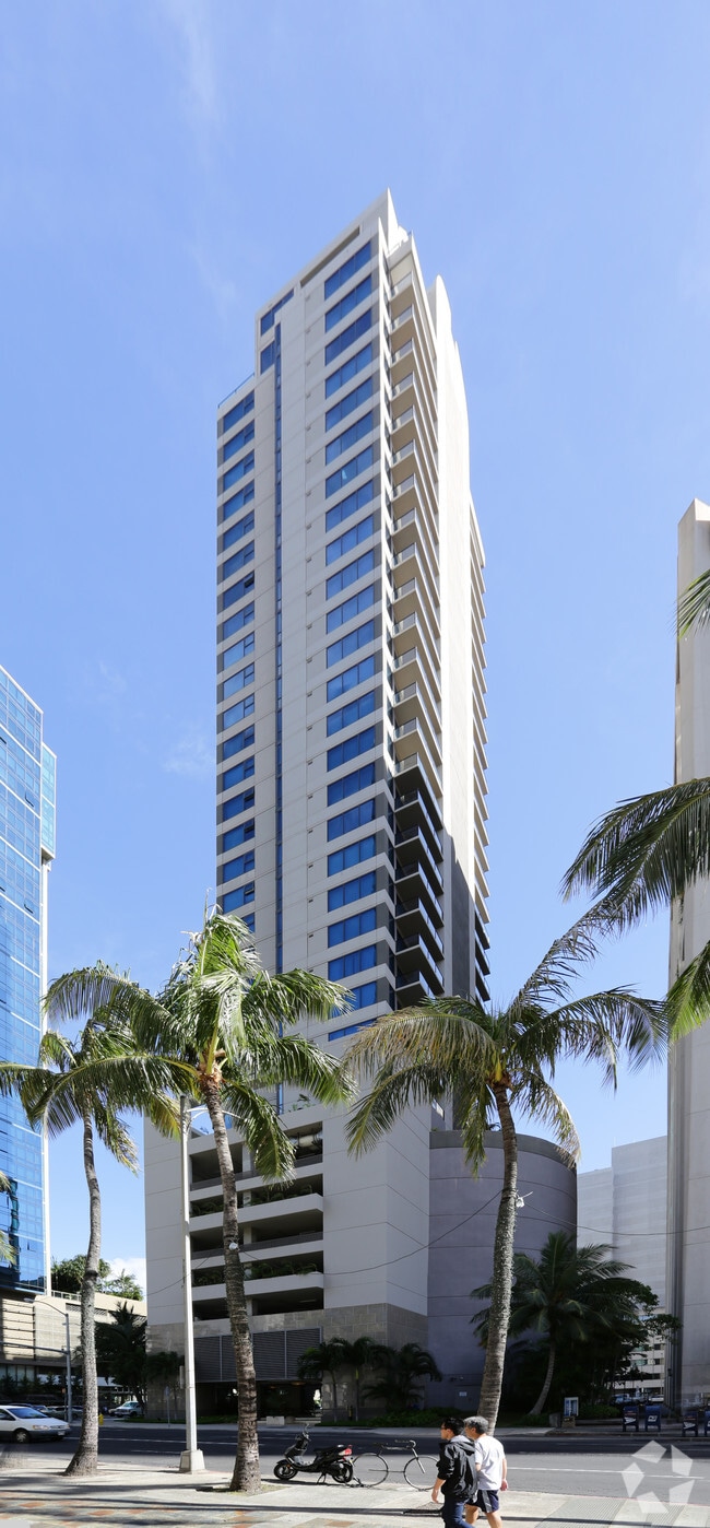 Photo - Pinnacle Honolulu
