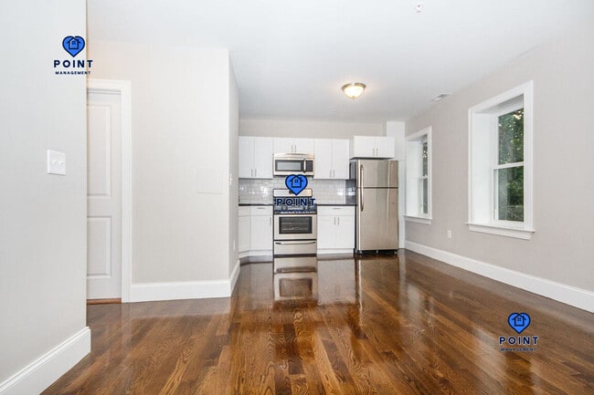 Photo - 220 Havre St Unit 1