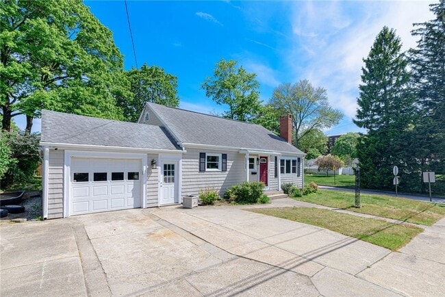 Photo - 76 Crossland Rd