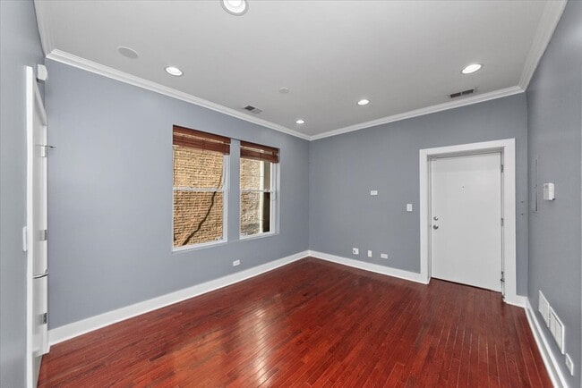 Photo - 2052 N Campbell Ave Unit 1W