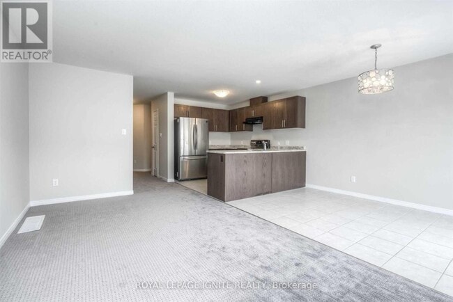 Photo - 135 Hardcastle Dr