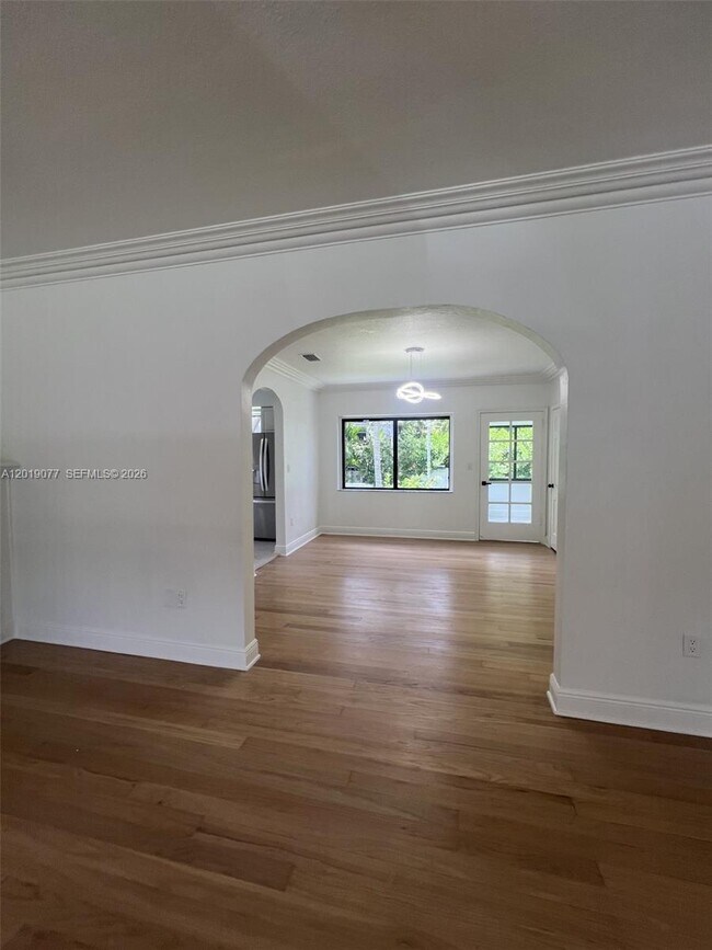 Photo - 2910 SW 2nd Ave