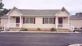 Fuller Manor - Fuller Manor Apartments