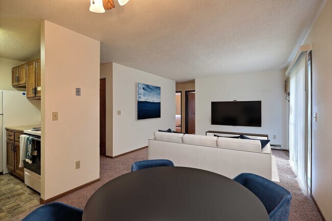 Fargo, ND Pacific South Apartments | Restaurantes