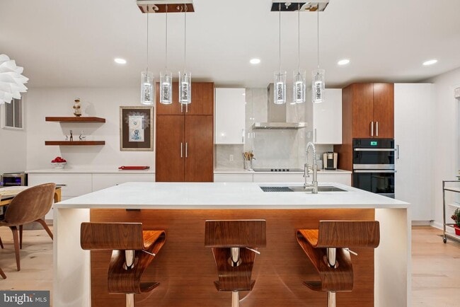 Photo - 4353 Westover Pl NW