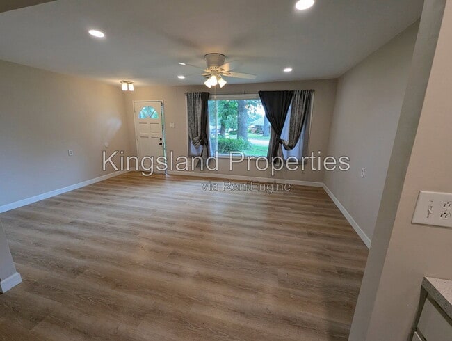 Photo - 4101 Koeln Ave