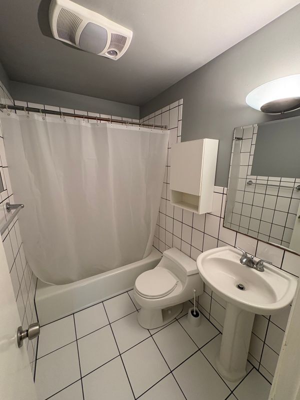 Photo - 422 Sussex St