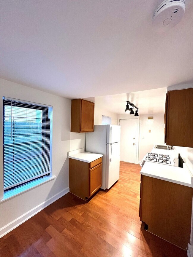 Photo - 2036 W Charleston St