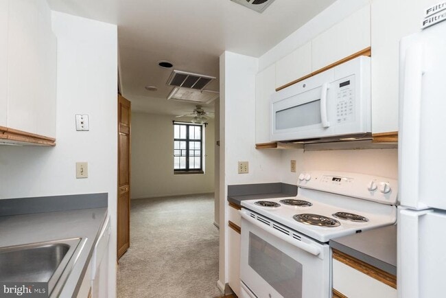 Photo - 1601 Spring Garden St Unit 501