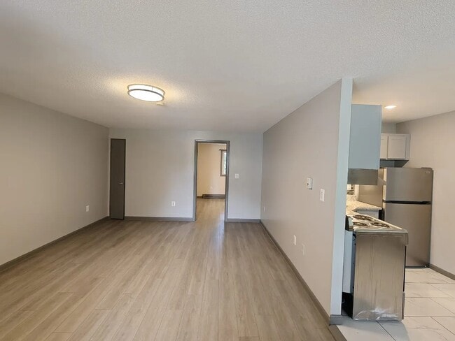 Vernon Pines Apartments