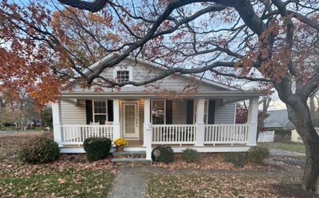 *Price Improvement!* Beautiful renovated ... - *Price Improvement!*  Beautiful renovated ... House