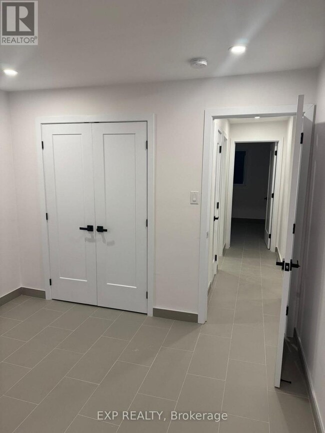 Photo - 2434 Clover St Unit 1