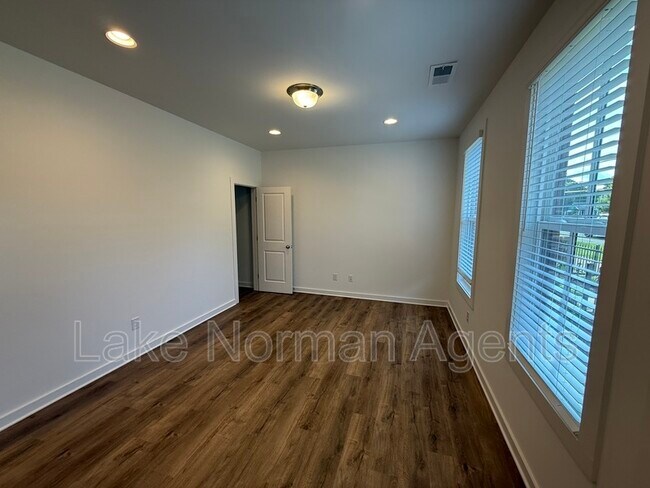 Photo - 222 Gilead Rd