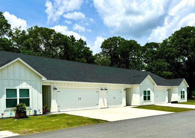 Photo - The Residences at Willow Creek