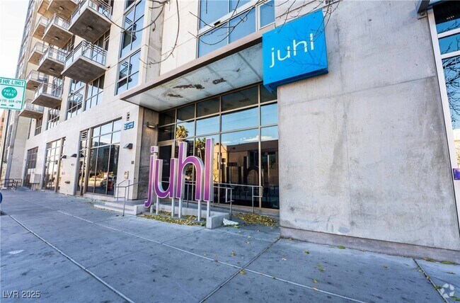 Building Photo - 353 E Bonneville Ave Unit 1004 Rental