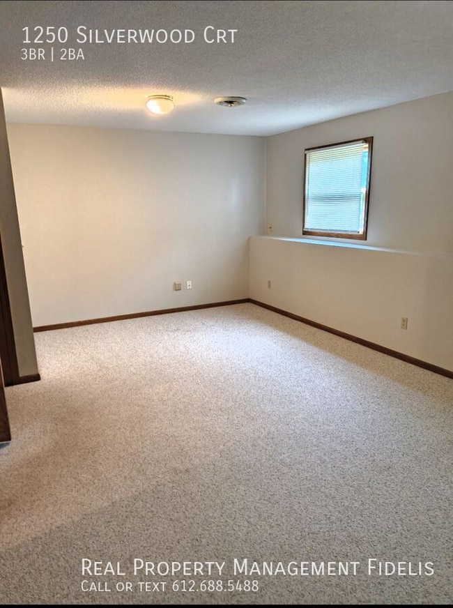 1250 Silverwood Ct