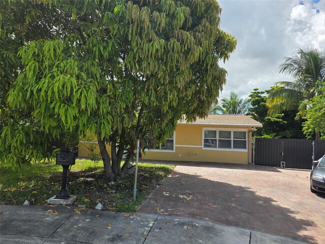 Photo - 4031 NE 8th Ave