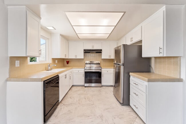 Photo - 1909 Harriman Ln Unidad 4