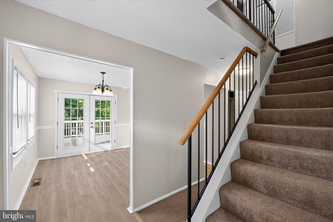 Photo - 2074 Lake Grove Ln