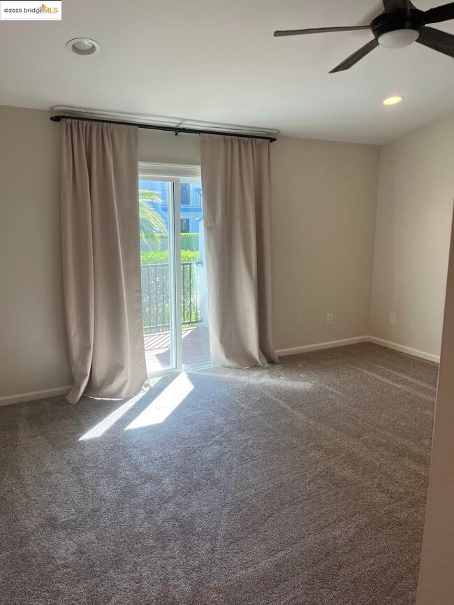 Photo - 5789 Cutter Loop