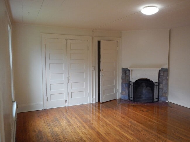 Photo - 113 Concord Pl