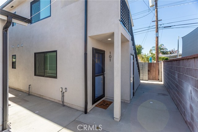 Photo - 1847 N Hollywood Way Apartment Unit 101