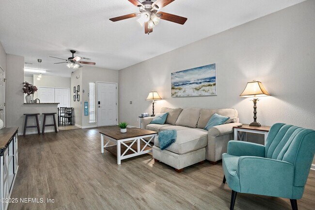 677 Scrub Jay Dr