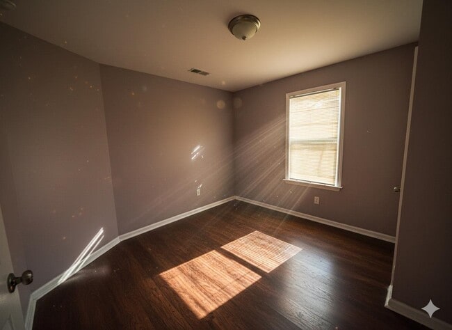 Photo - 1348 Austin St
