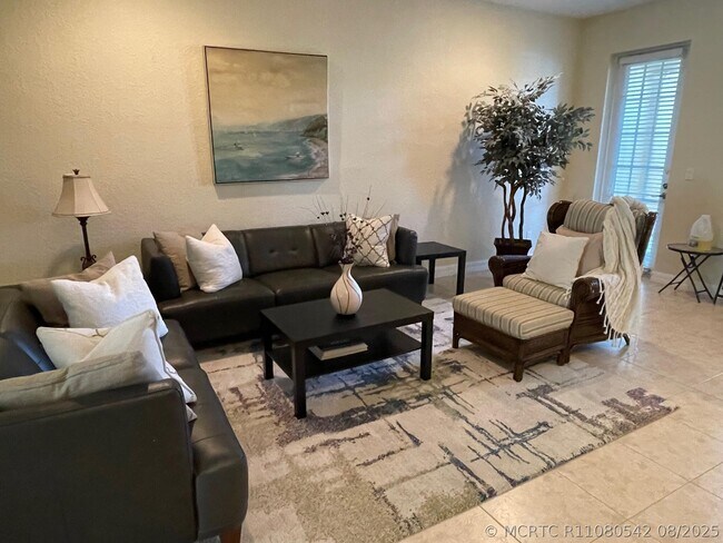 Photo - 107 Mulligan Pl
