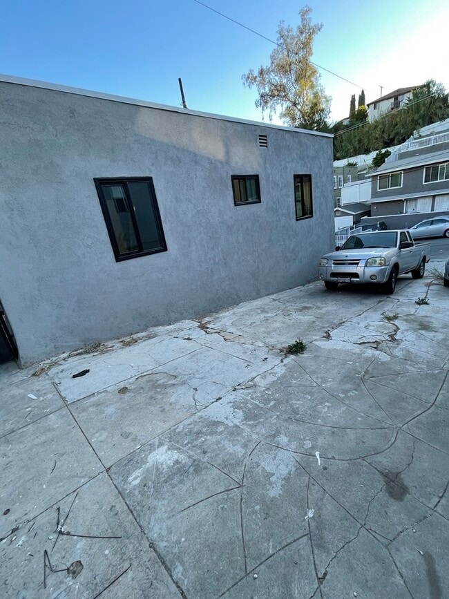 Photo - 1022 Geraghty Ave