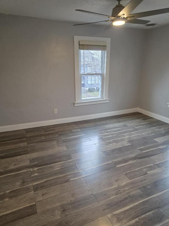 128 Miller St Unit Upper Front