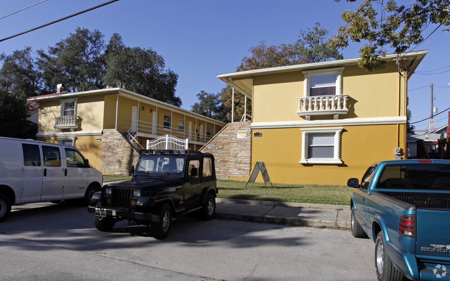 Photo - Case De Marco Apartments