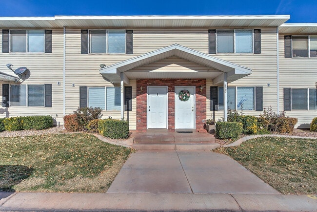 Photo - Utilities Included! Beautiful 2 Bedroom Townhome in Ivins