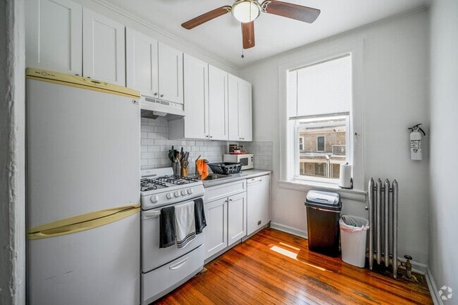 Building Photo - 4 Lincoln Pl Unit 2F Rental