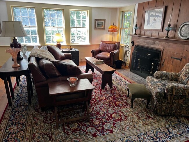 Photo - 35 Butternut Ln