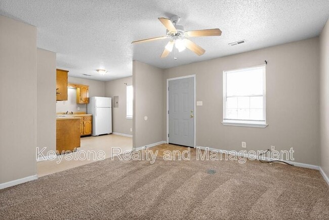 Photo - 1375 Thompsonville Ln