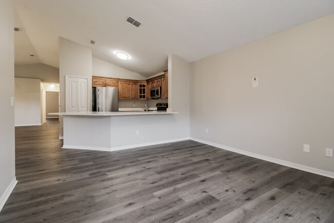 Photo - 646 Upperriver Ct